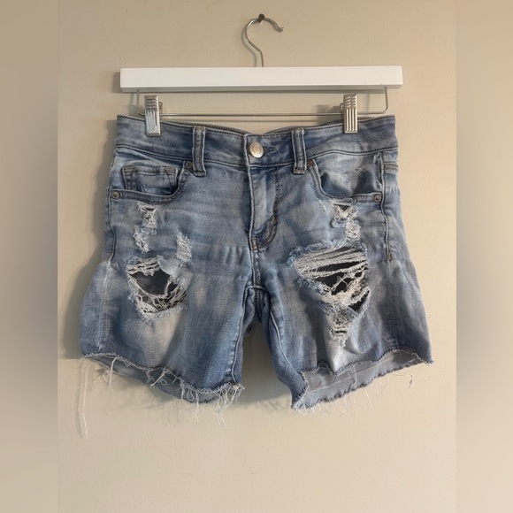 American Eagle Outfitters Pants - 🚫sold🚫American Eagle Midi Super Super Stretch Distressed Short